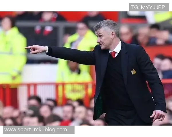 内维尔批评利物浦软弱夏窗巨资投入是为争冠而非过渡